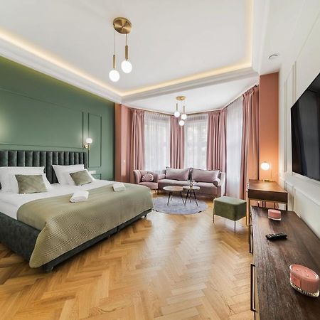 H Aparthotel Елк Екстериор снимка