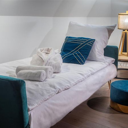H Aparthotel Елк Екстериор снимка