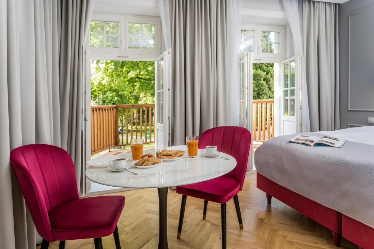 H Aparthotel Елк Екстериор снимка
