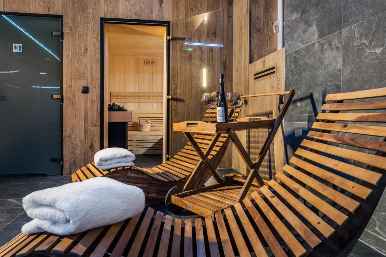 H Aparthotel Елк Екстериор снимка