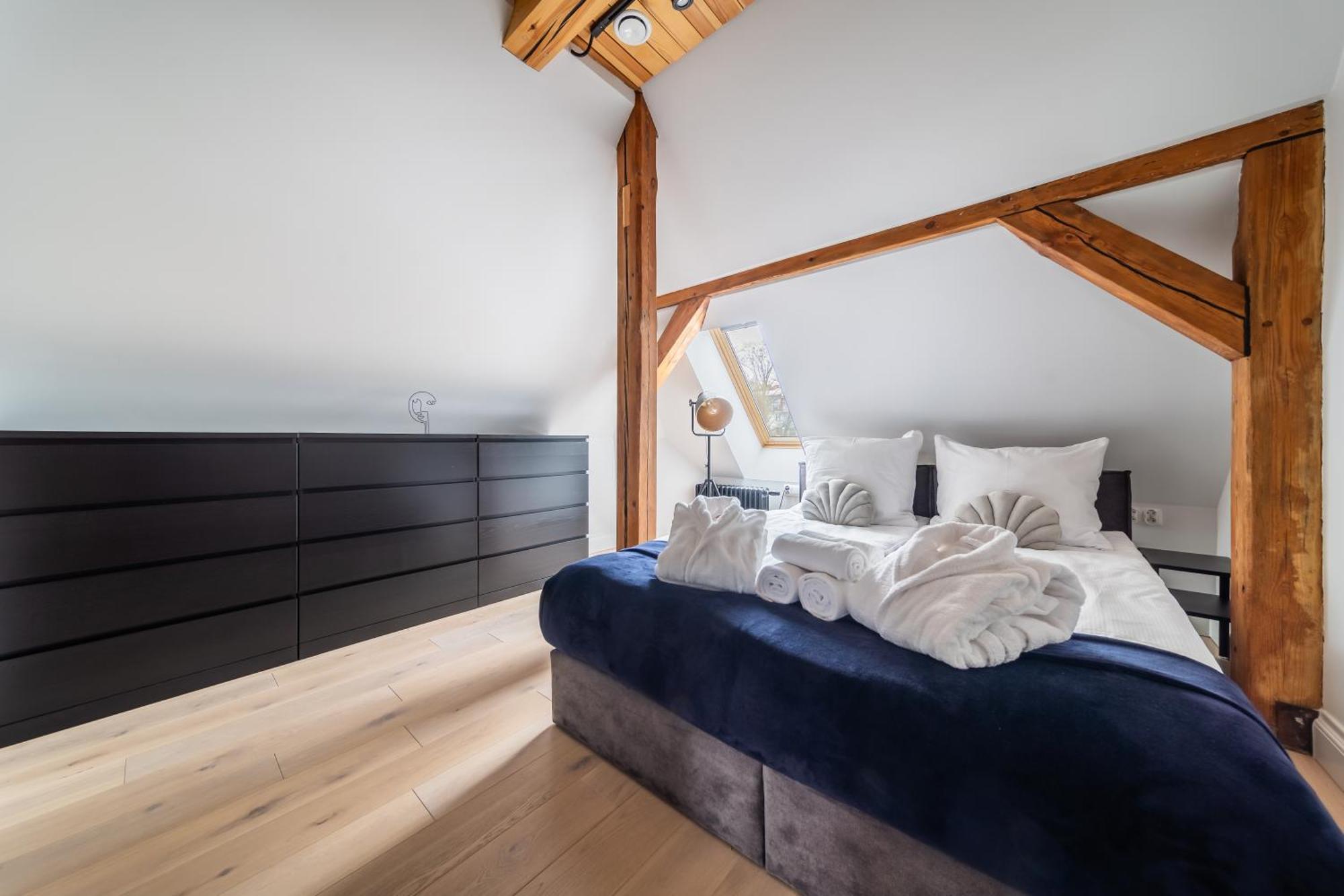 H Aparthotel Елк Екстериор снимка