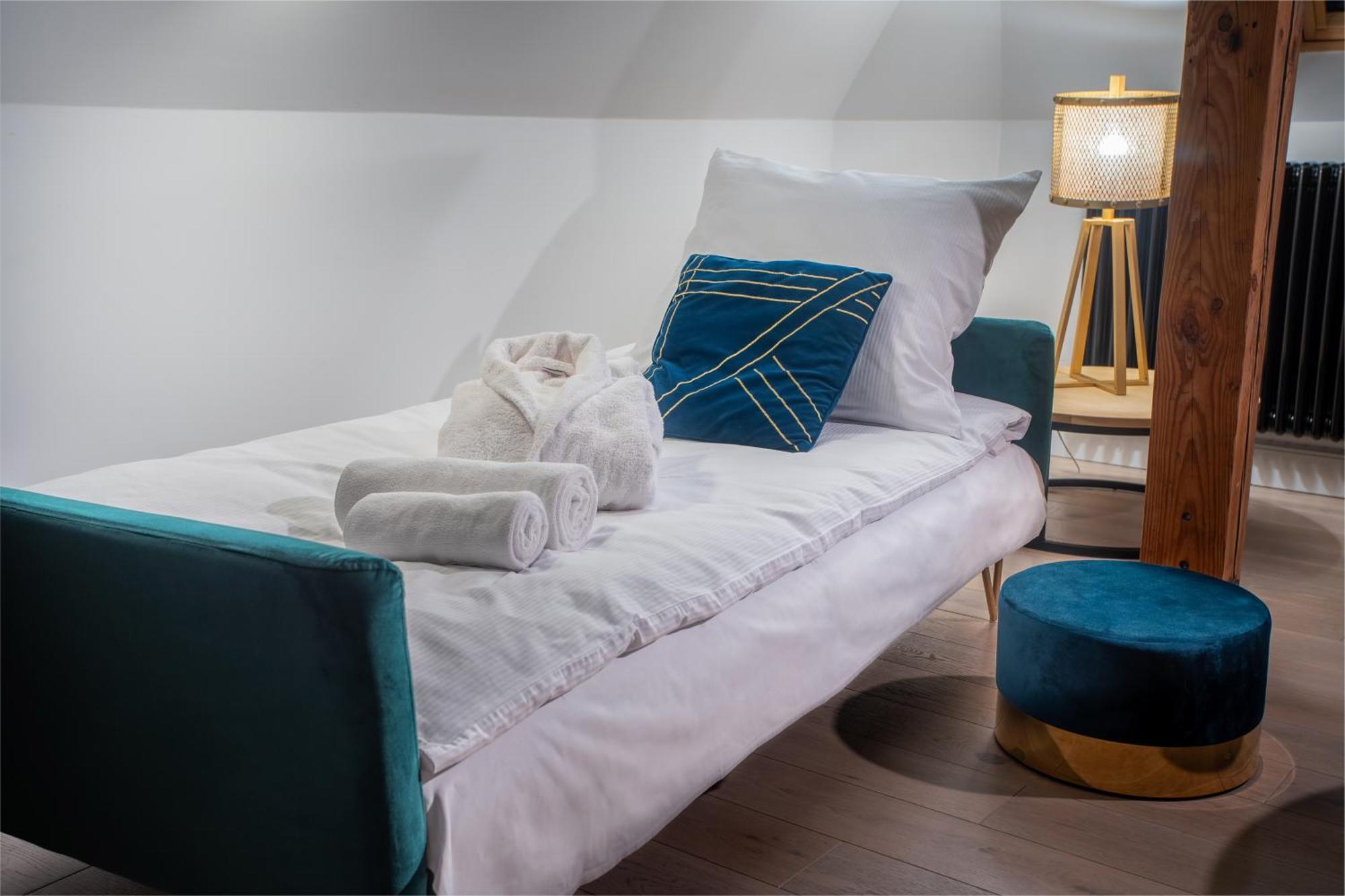 H Aparthotel Елк Екстериор снимка